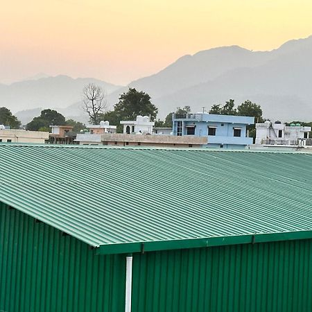 Villa Yoga Retreat At The Ganges In Rishīkesh Esterno foto
