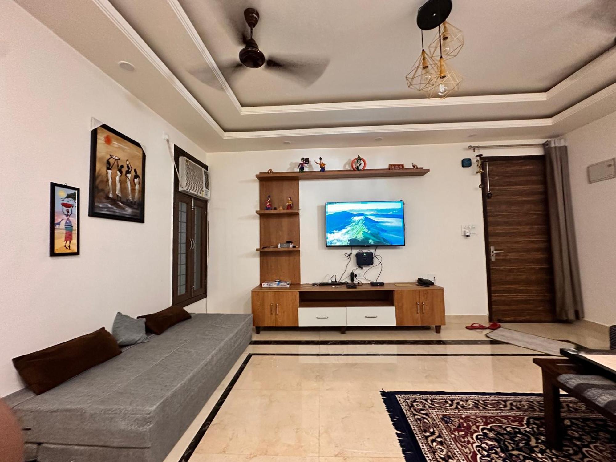 Villa Yoga Retreat At The Ganges In Rishīkesh Esterno foto